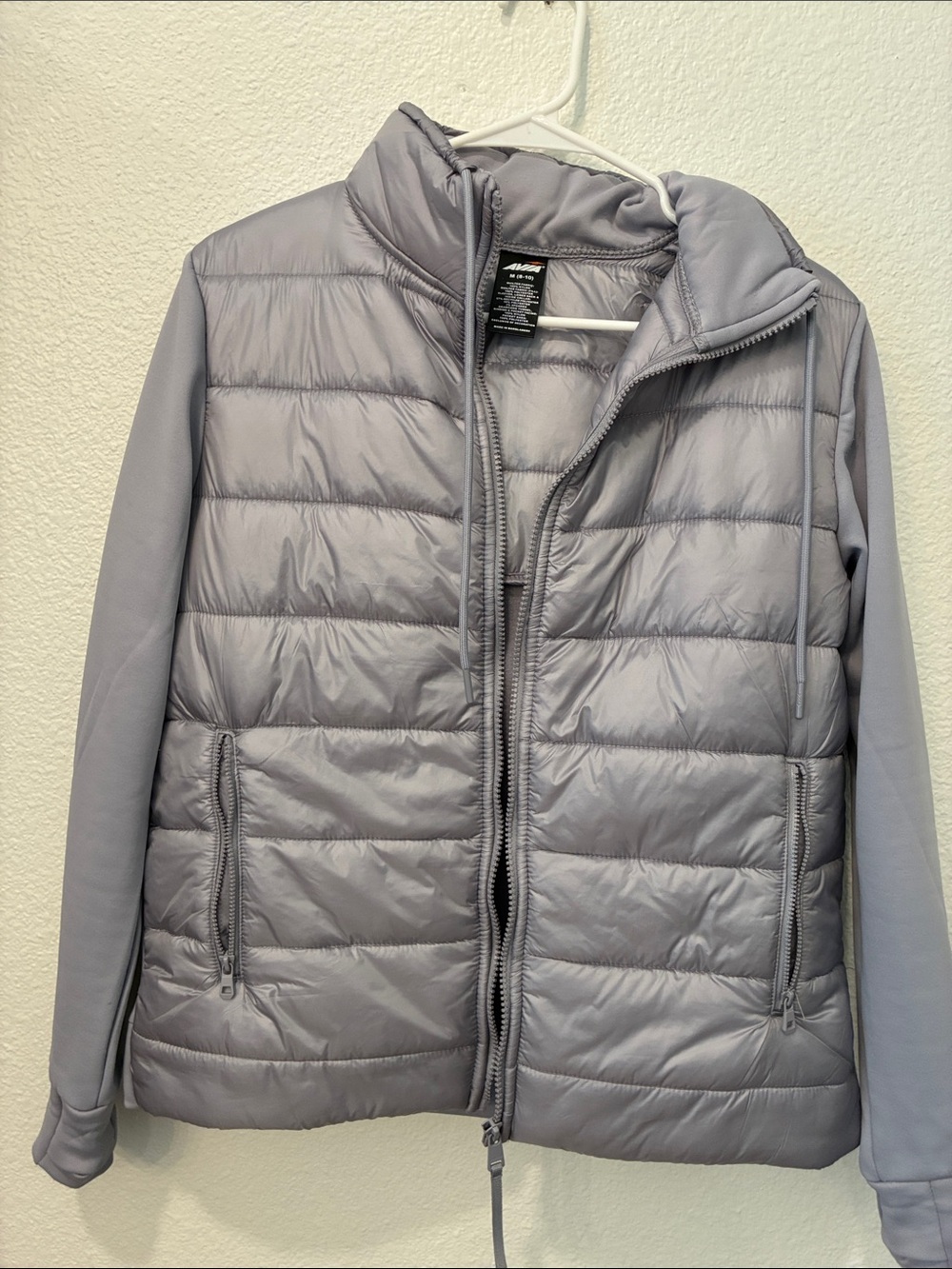 Light Gray Quilted hybrid Puffer Jacket with Knit Sleeves size M
